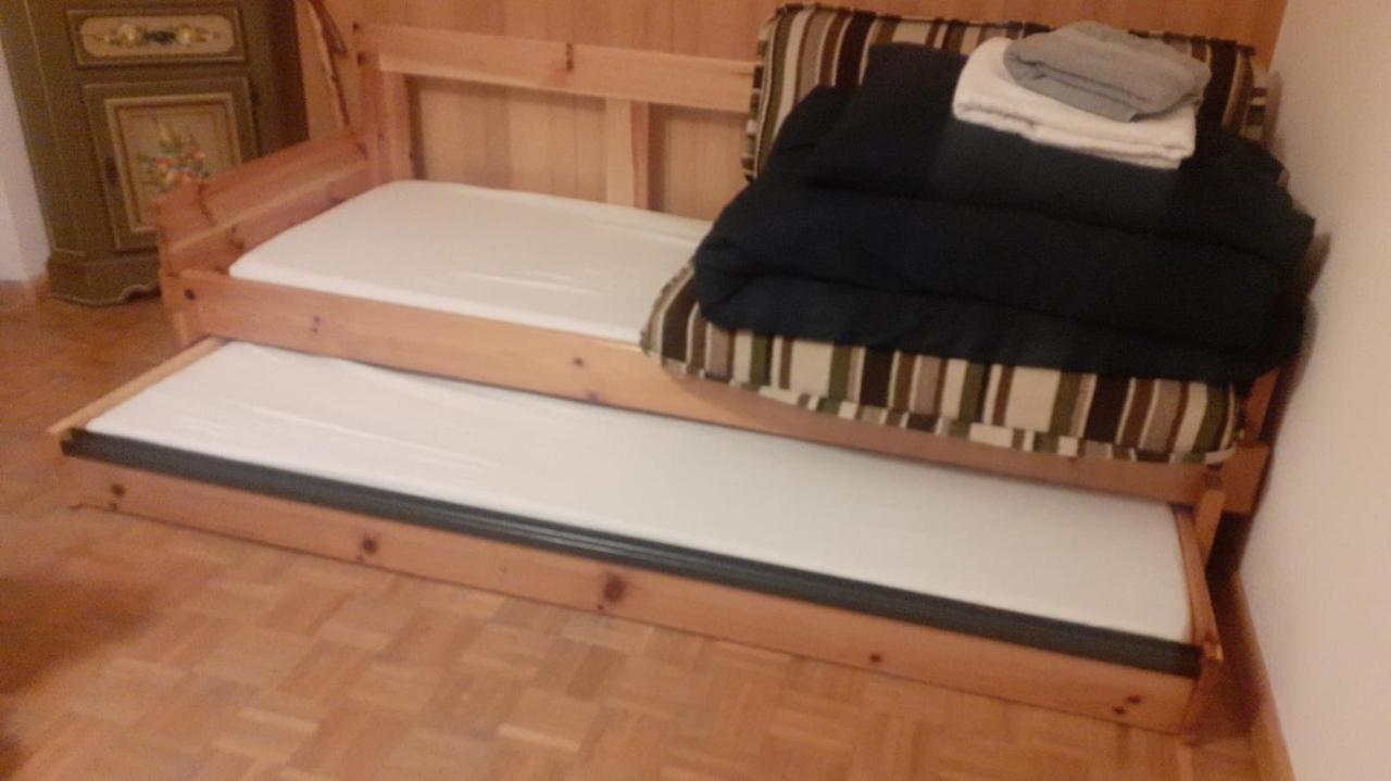 Ciasa Apelli Apartman Pozza di Fassa Kültér fotó